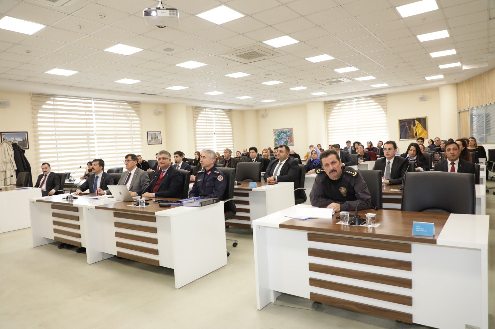 H A4 Rq6 Ebw A Aory1