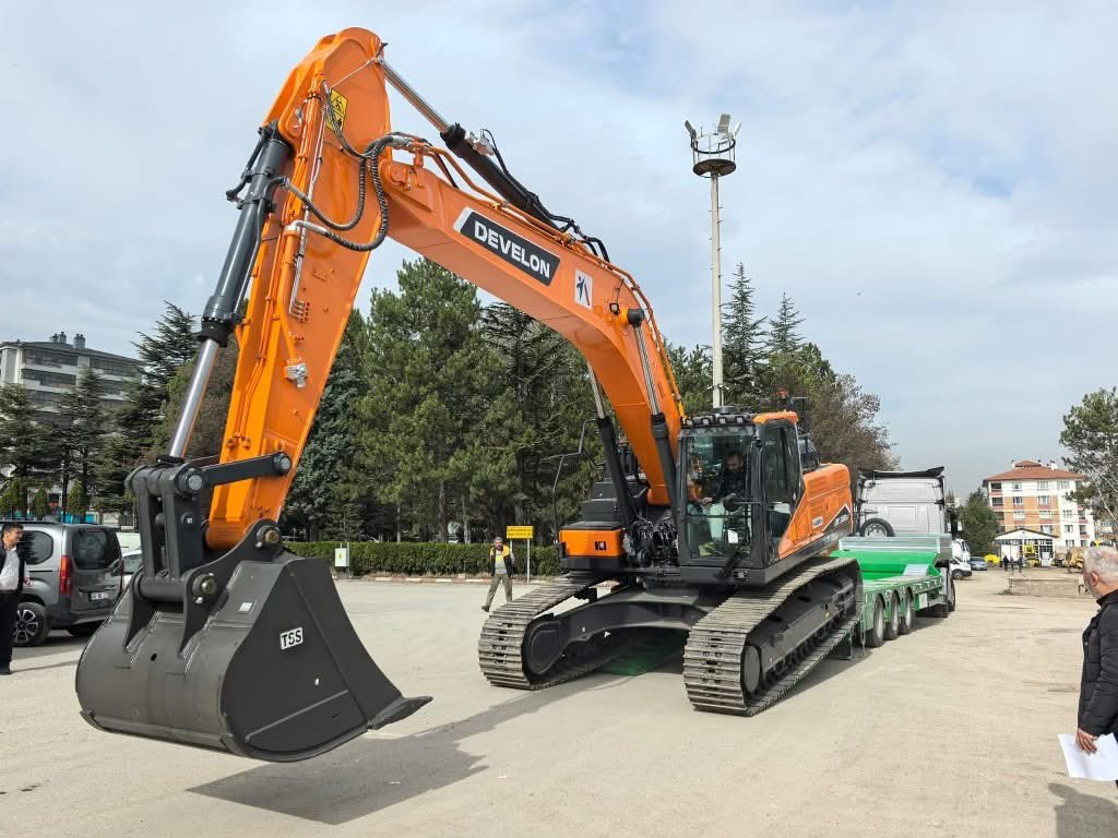 H Ay T43 Y X I A A N5 Om