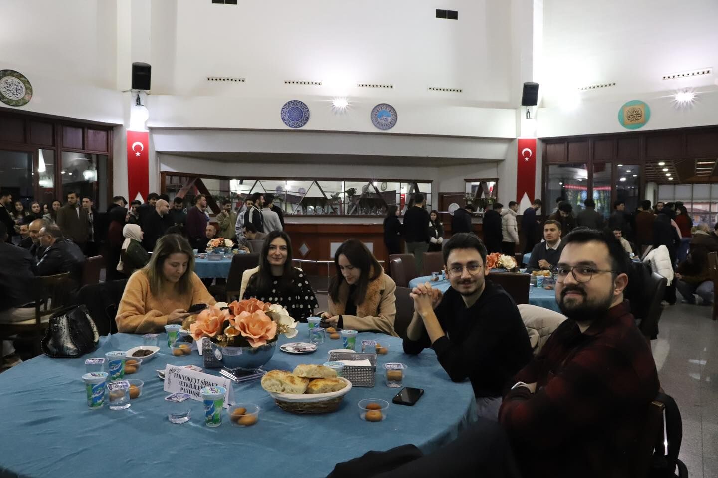 645056912 1488219393310700 7806903271831979197 N