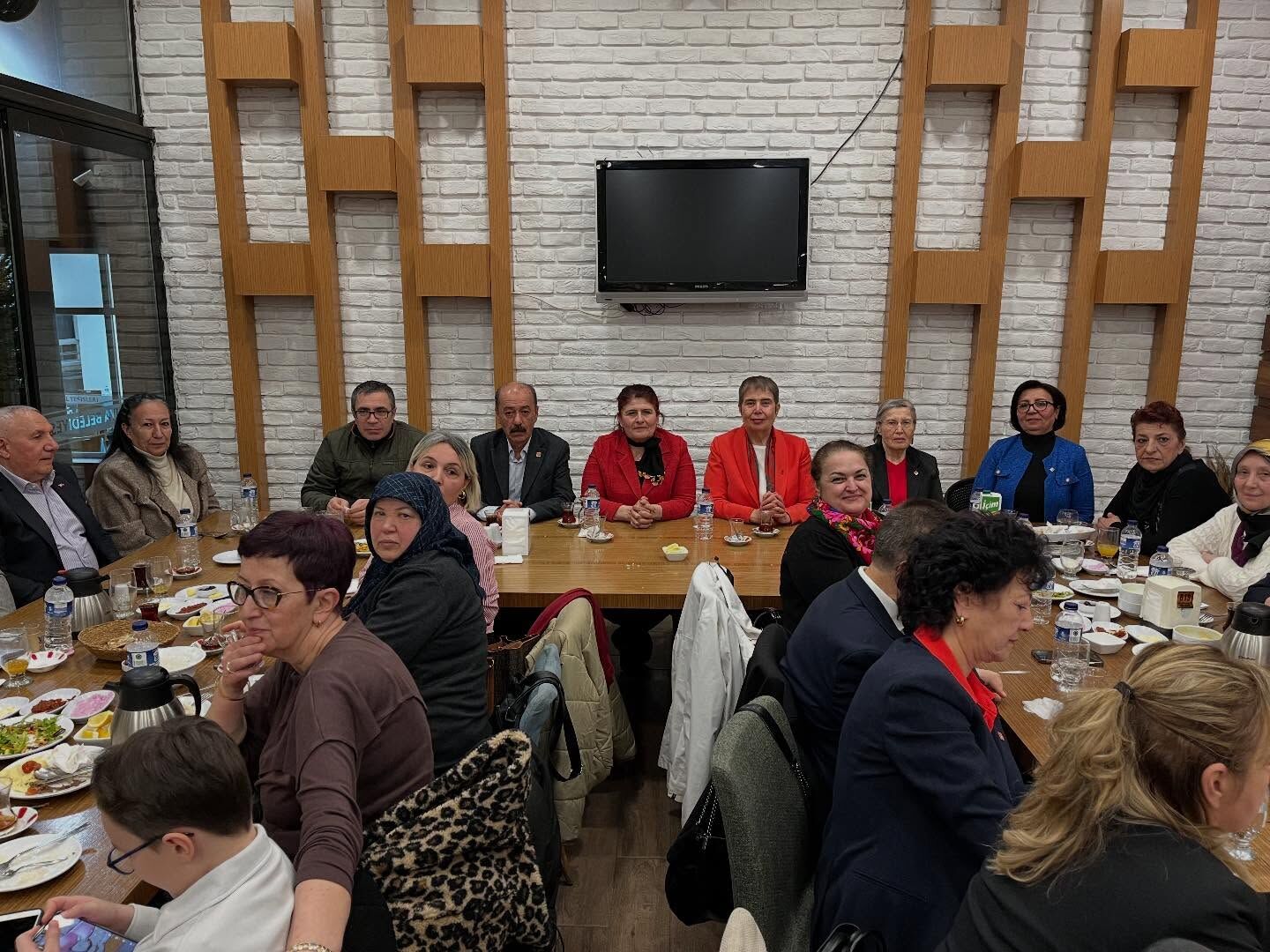 649222209 17917713216289283 4724172426197736724 N