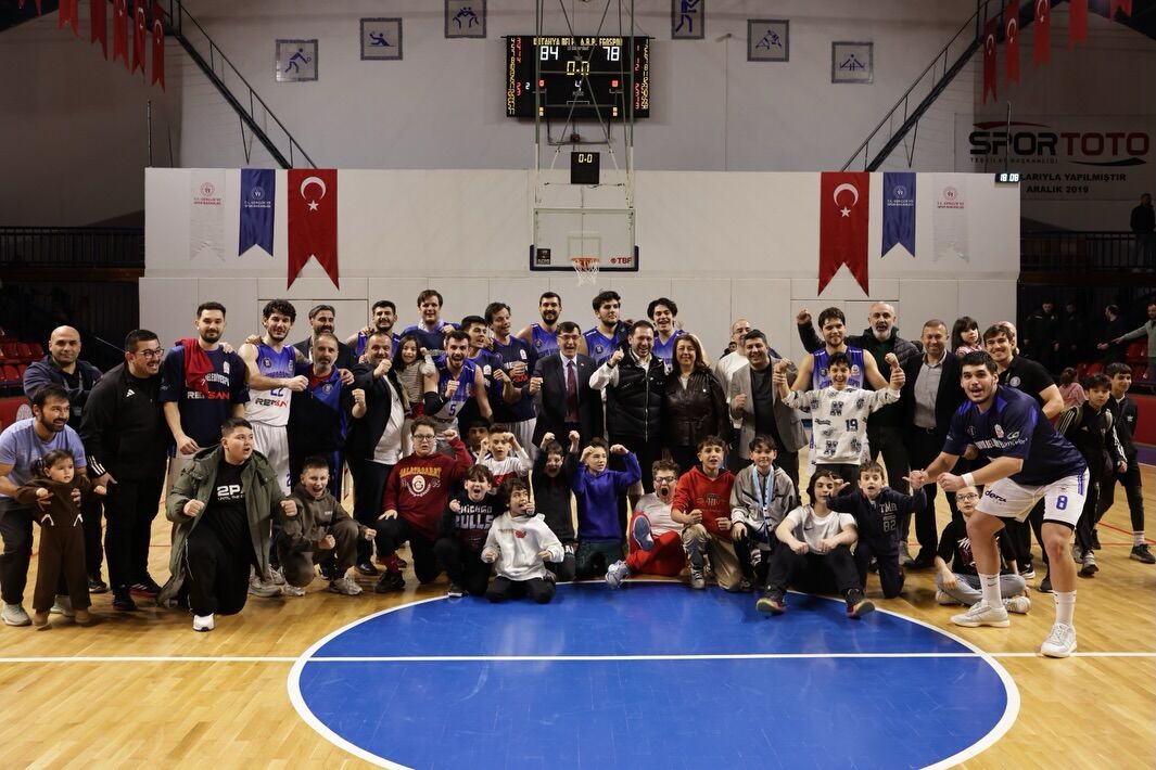 651165933 18415639639134776 6058450968560484738 N