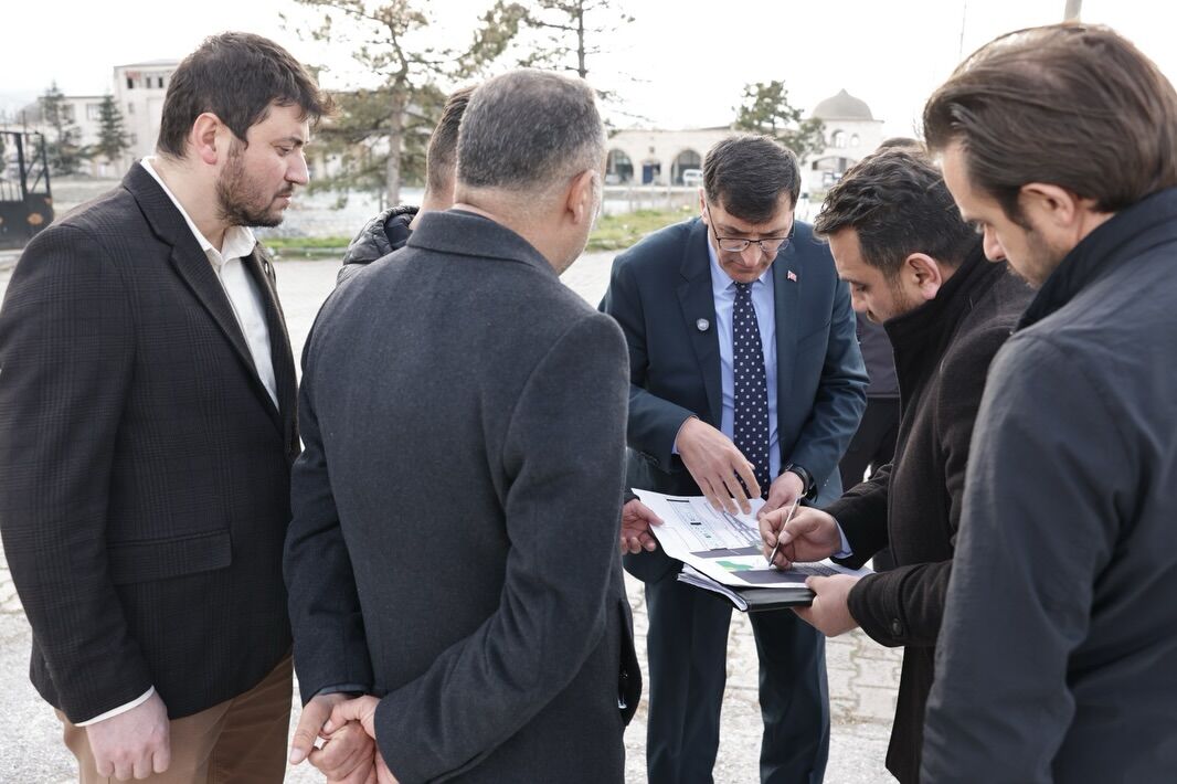 653889331 18416267809134776 6350411721281711084 N