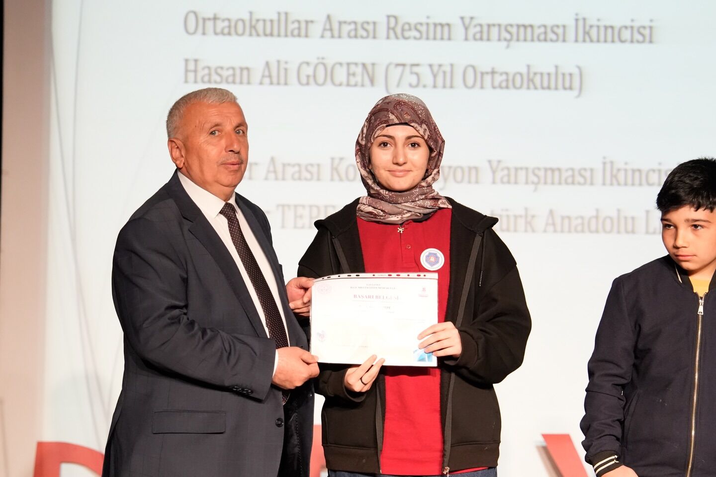 654725715 18075205583410163 8789937457982249710 N