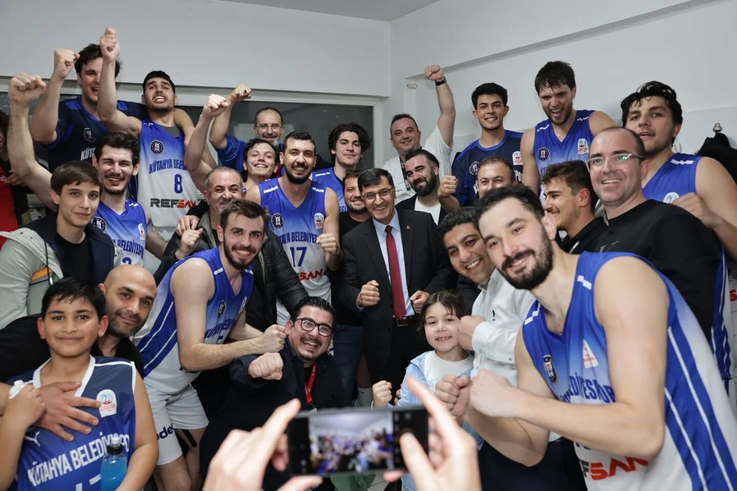 656703821 18418673437134776 8875996187480879568 N