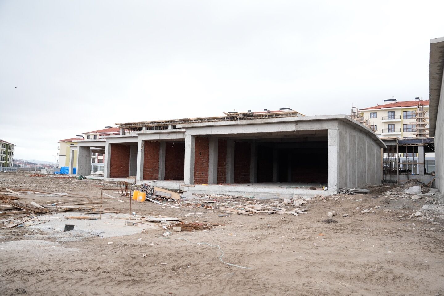 657109208 18076074215410163 8793793729145208550 N