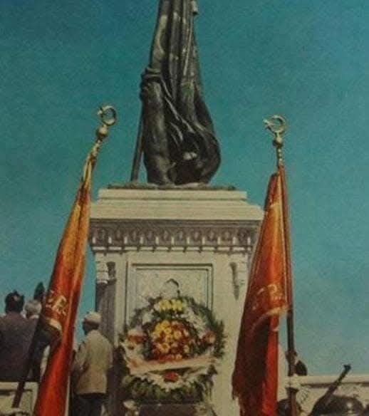 F100F17C Fe30 485A Be00 B0Fc7A73097D