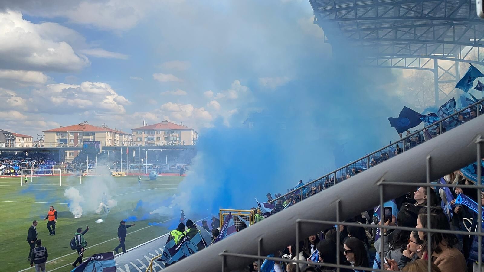 3972Ec2D Dfbf 49Df 9A51 8Fac95Cb4F4D