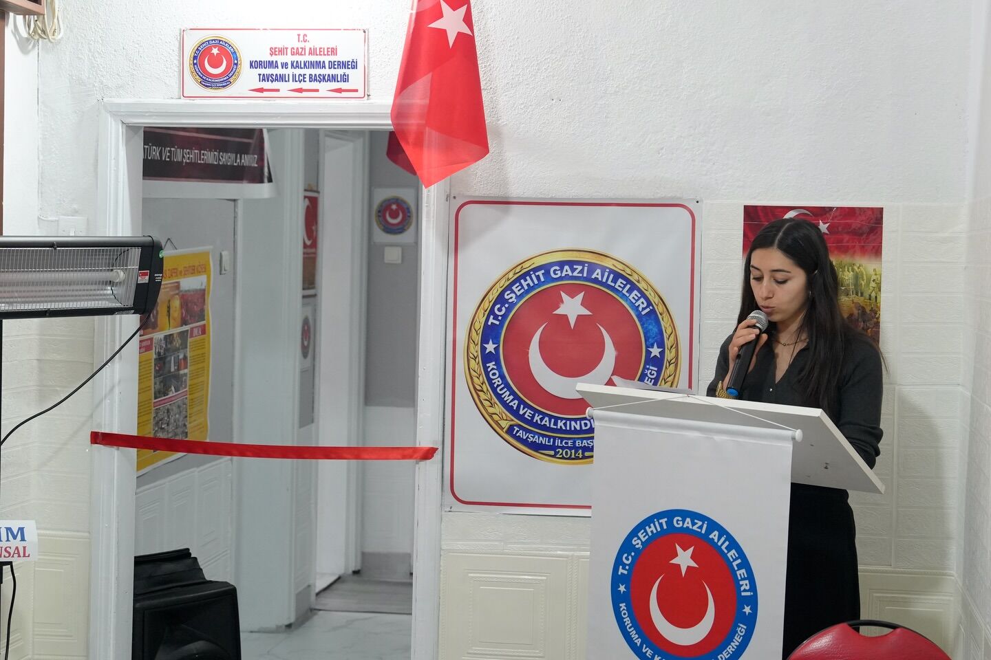 658776836 18076806035410163 9198253924405016853 N