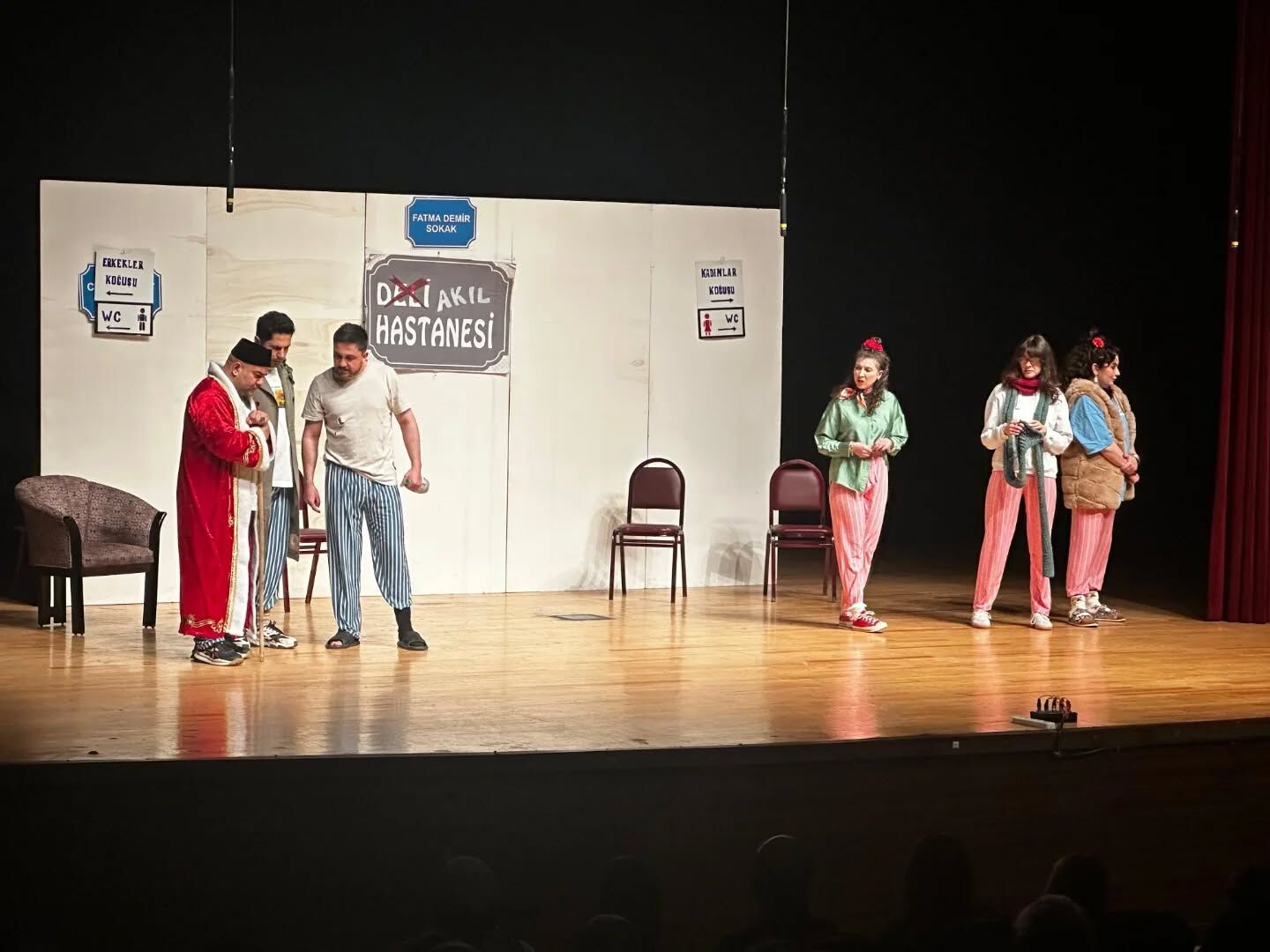 669958289 18421244647134776 71765752678743439 N