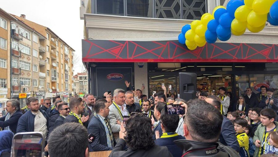 670558903 18310950664261951 4156808530138704114 N