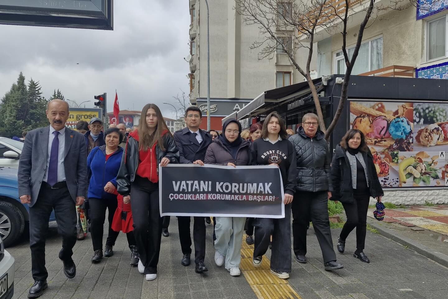 671753464 18451123885112606 8461221744646059027 N