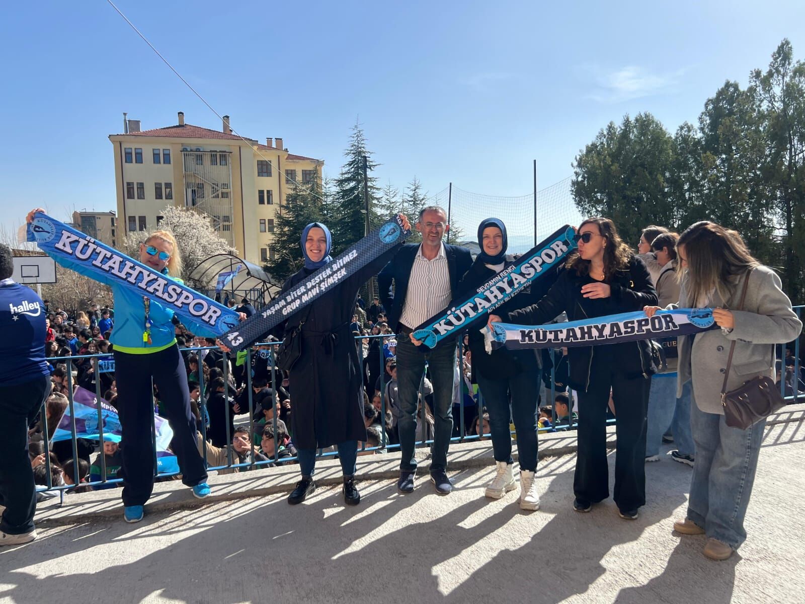 69C8B94E 3Fc7 4A35 9A9A Fe949Ced9817