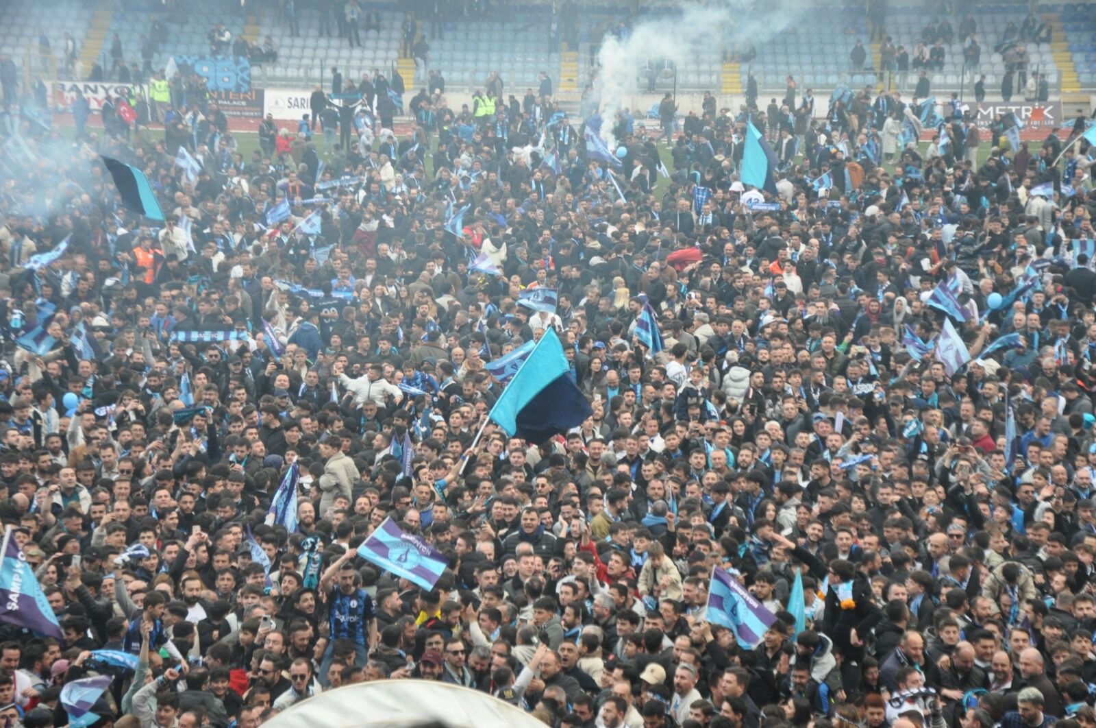 87Ad6Dd9 Ae12 4072 Aa4B B04Bd5801Caa