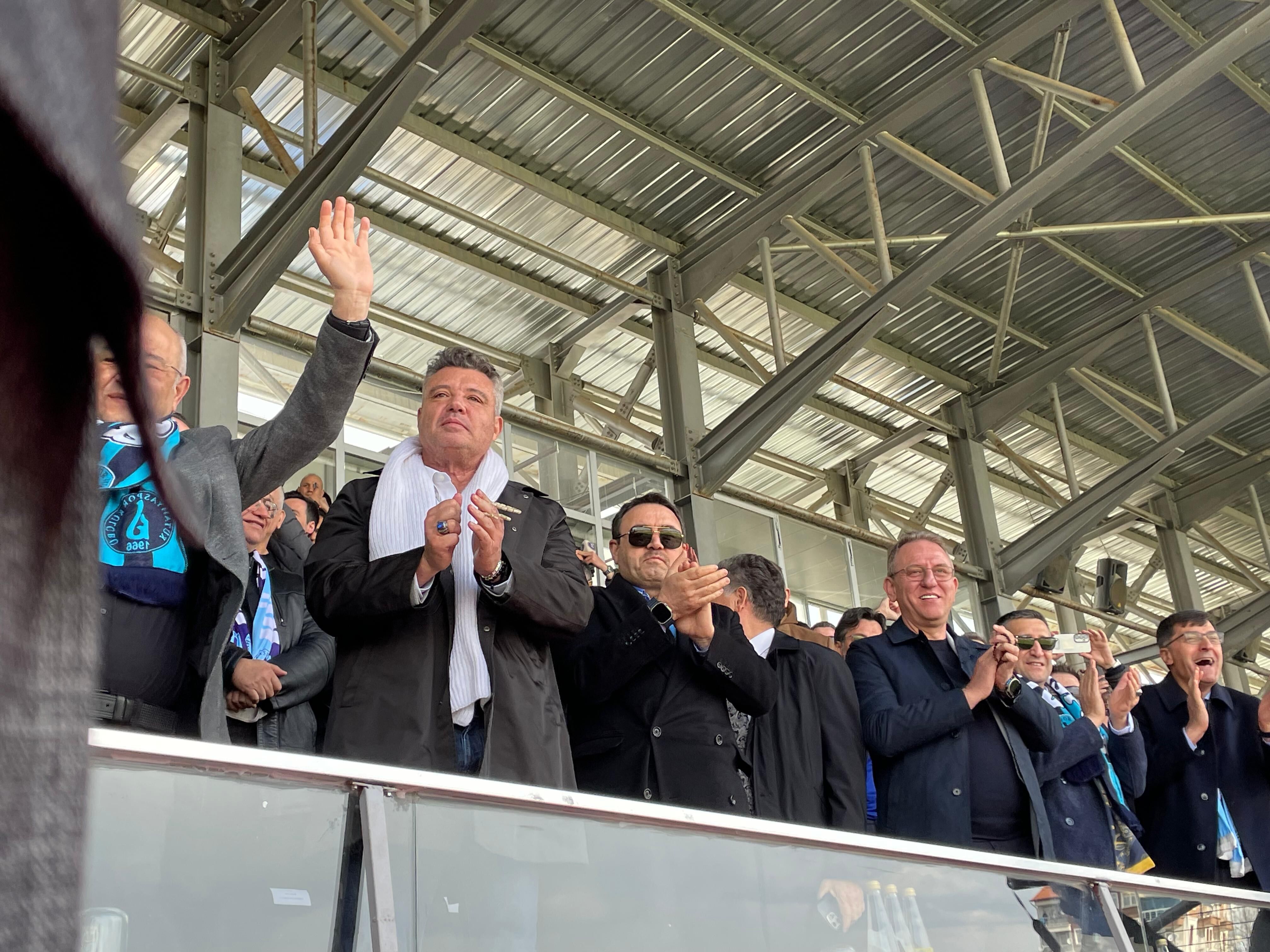 8Dd8A5Ce Acbd 47B8 B9Db B21Aee3Eb57D