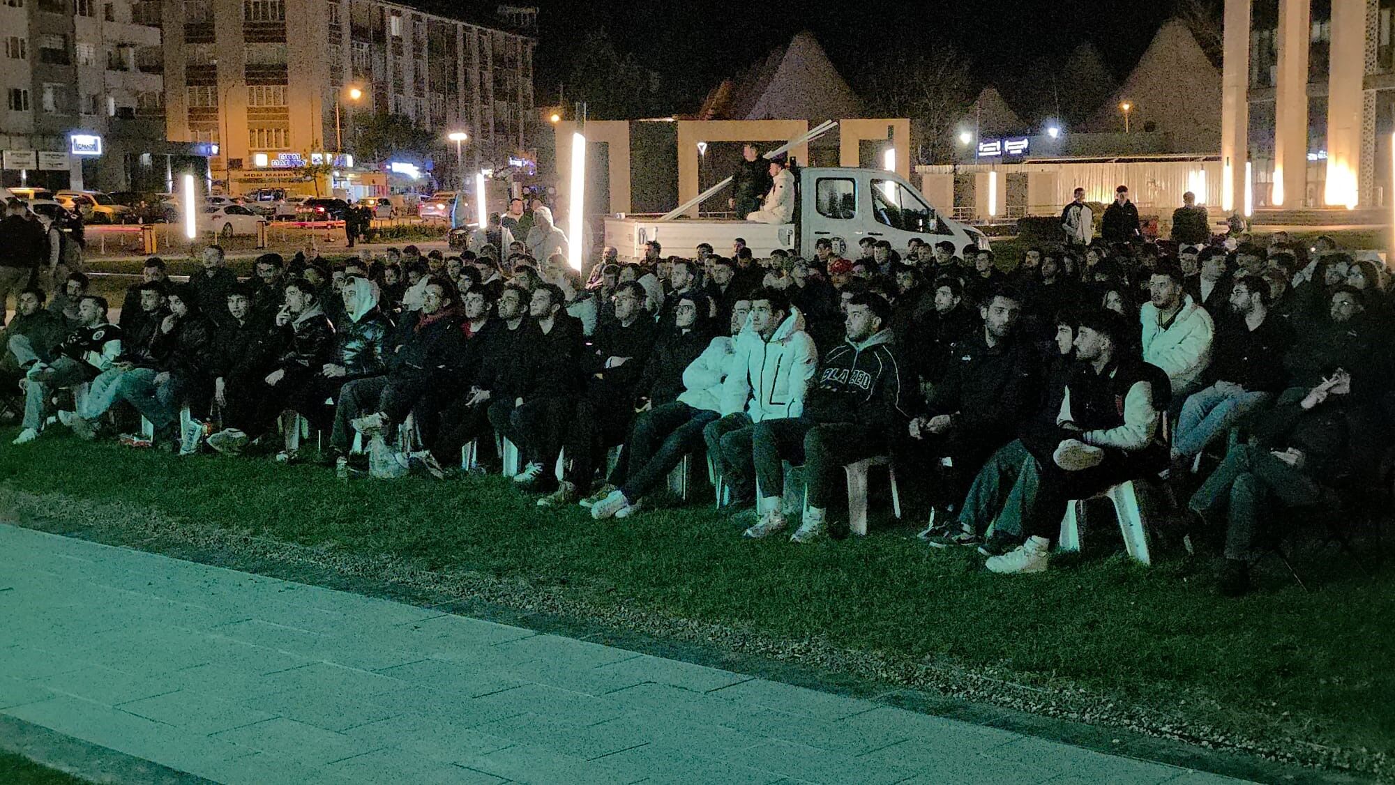 Kütahya'da Milli Maç Heyecanı: Binlerce Kişi Dev Ekran Başında Buluştu