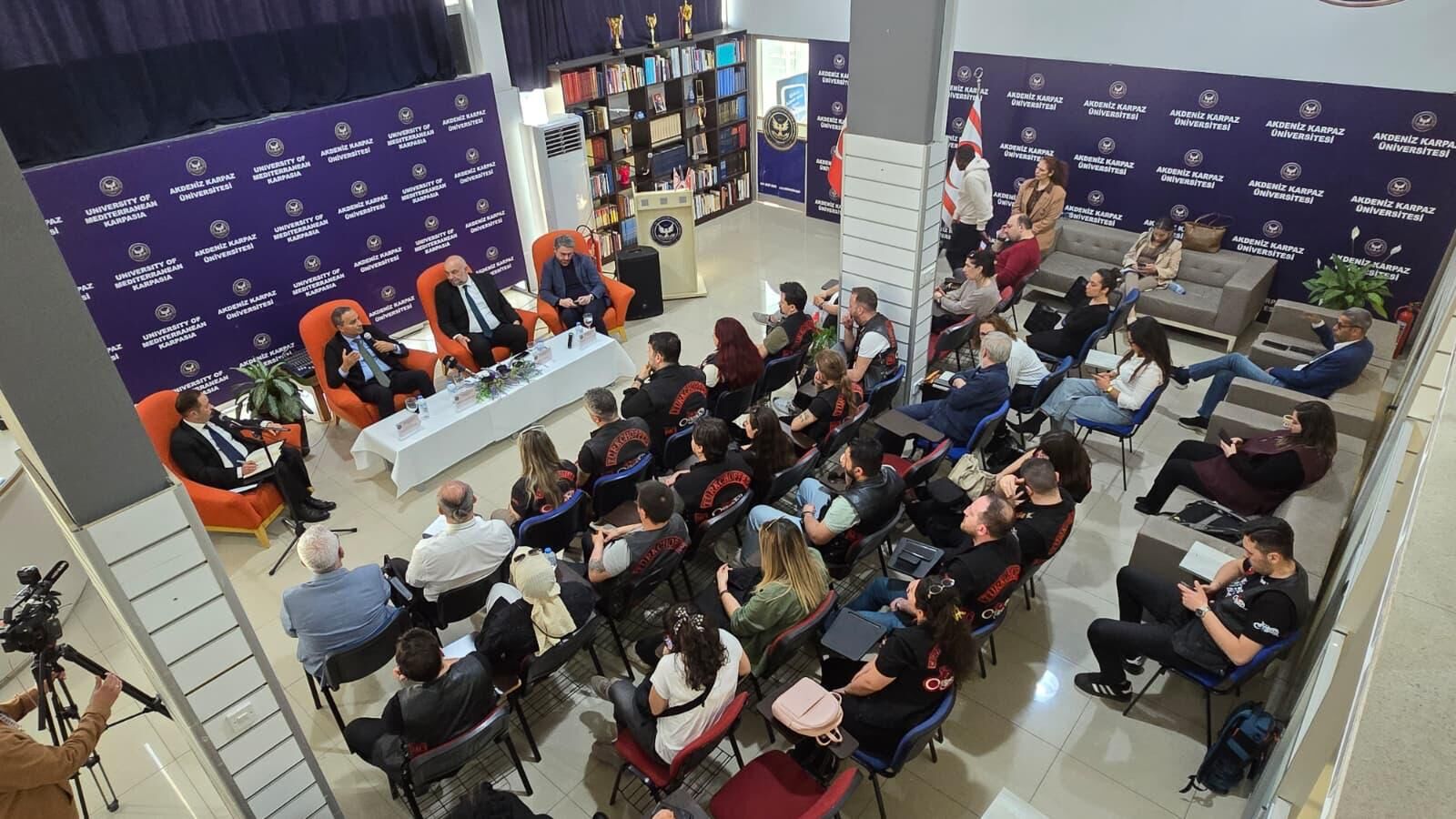 Ca26D225 7394 4431 A30E 6Ebea6Eb257E