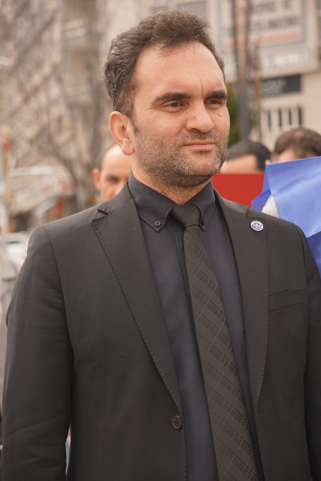 E12A5F24 58F5 4901 A607 818859810692