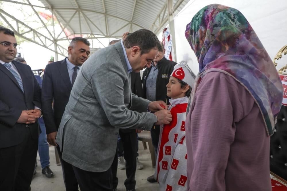 A W701377 05