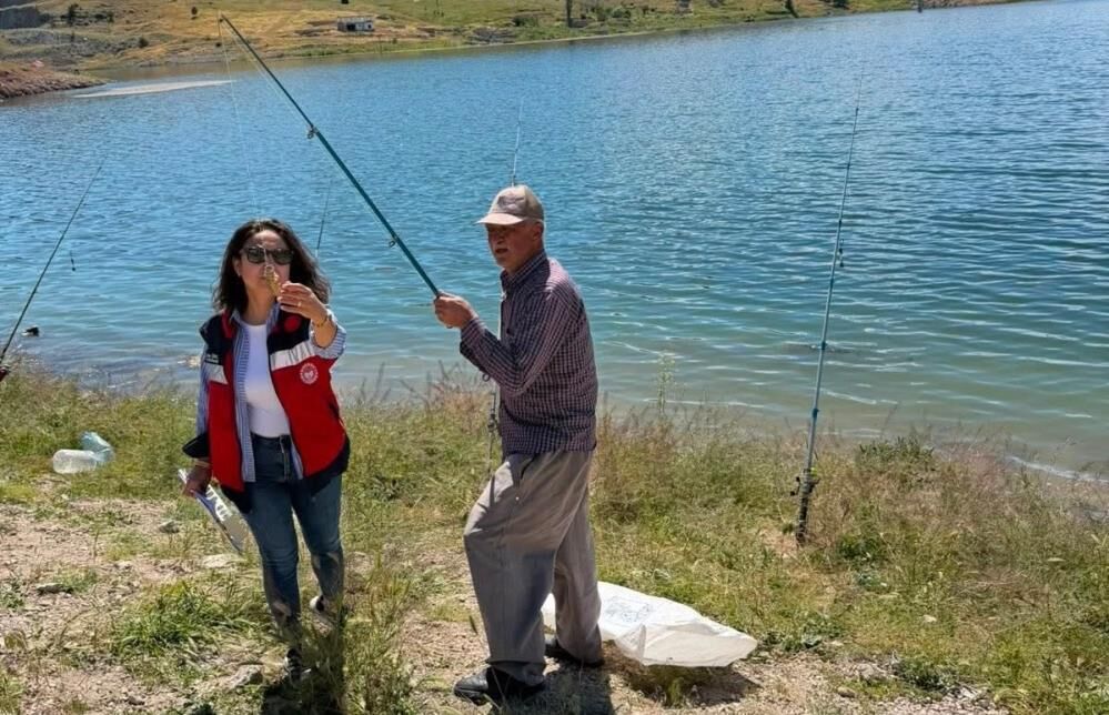 Kütahya'da balık avlarken limiti aşan yandı