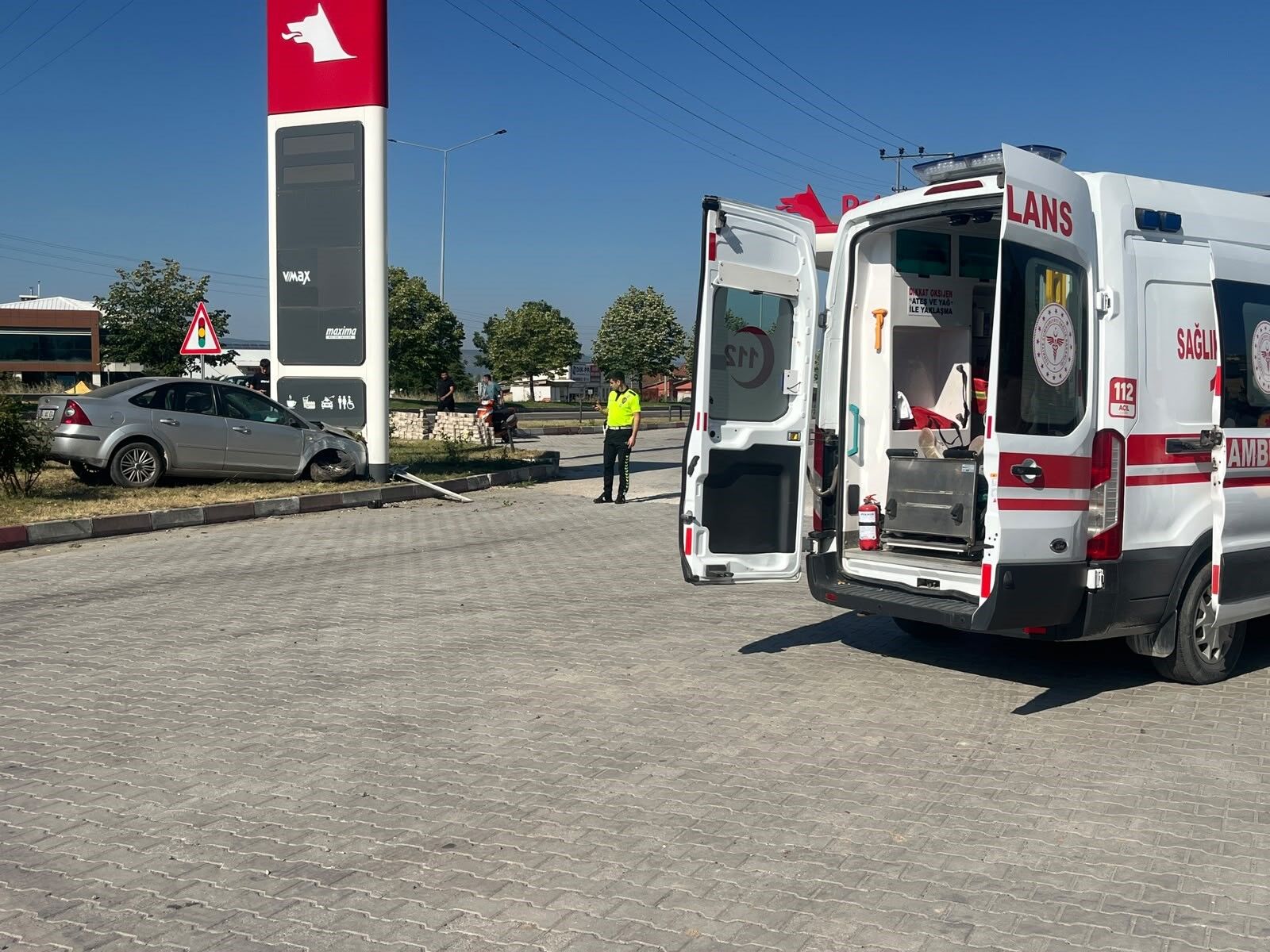 A W752111 03