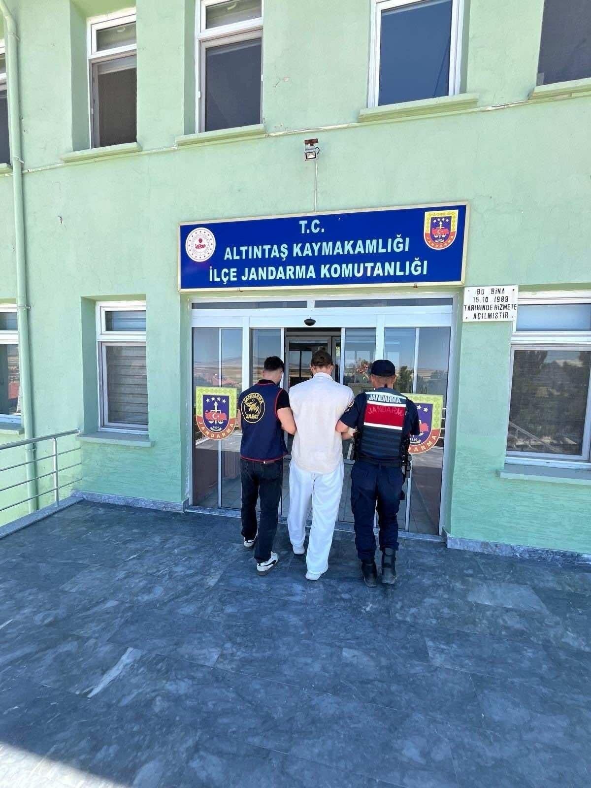 A4Fe267E D19D 4D96 9281 C41A5E85C18C