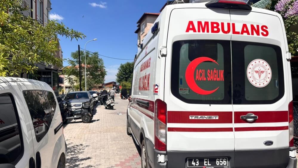 Kütahya'da cadde üzerinde kan döküldü: 1 yaralı