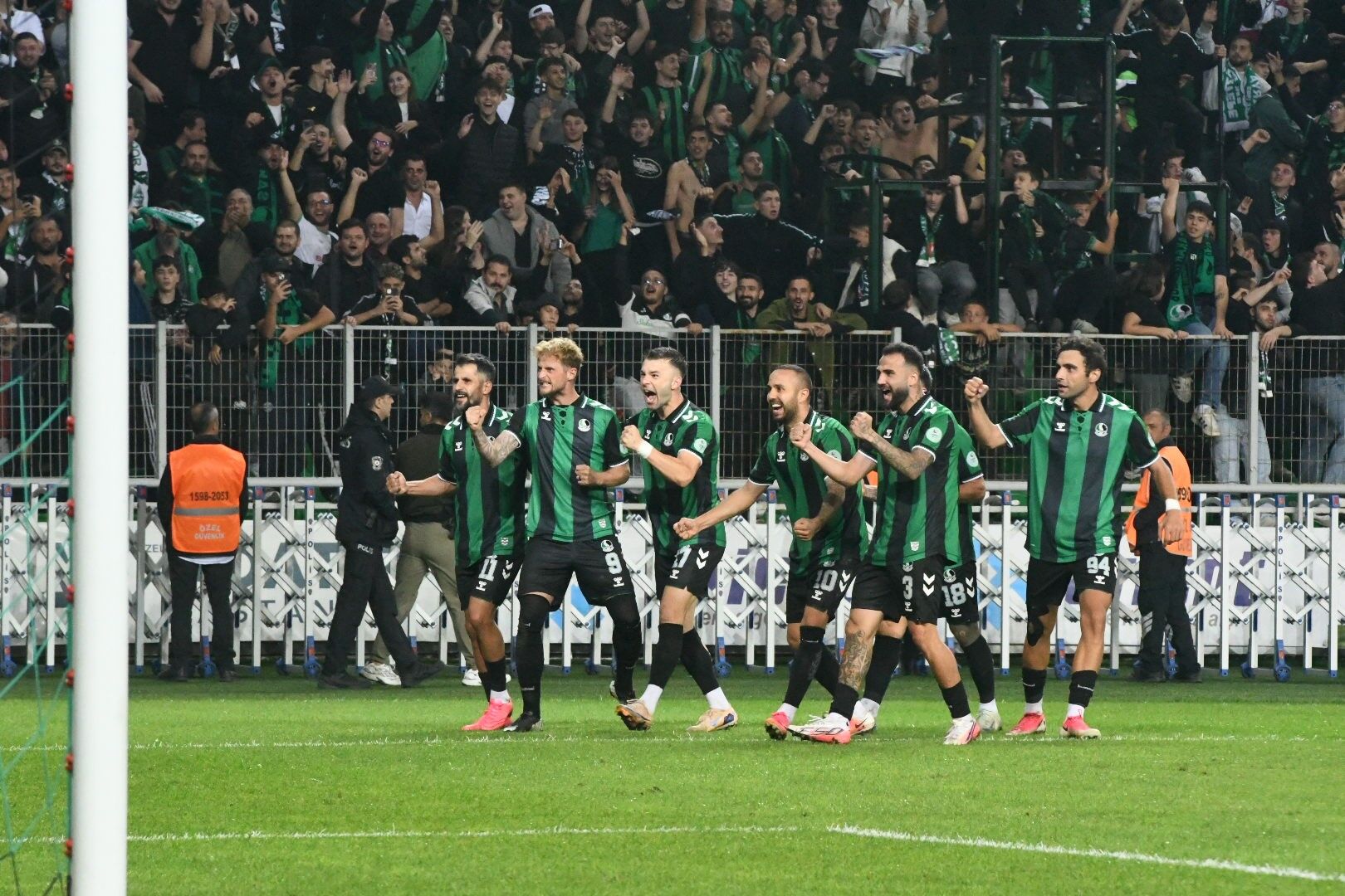 A W797534 03