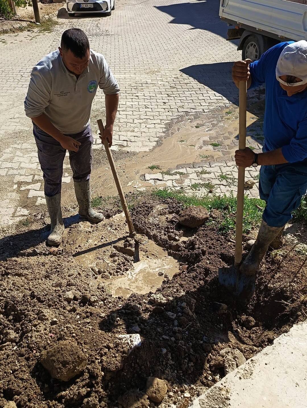 Şaphane'de altyapı mesaisi devam ediyor