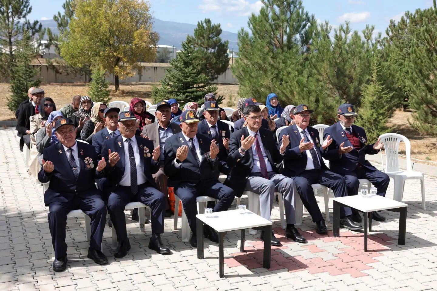 Kütahya'da şehitler ve hayatını kaybeden gaziler dualarla anıldı