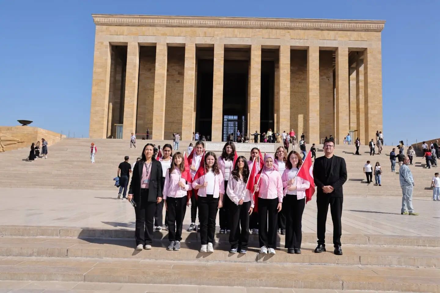 Kütahya Belediyesinden Kız Çocuklarına Anlamlı Ankara Gezisi