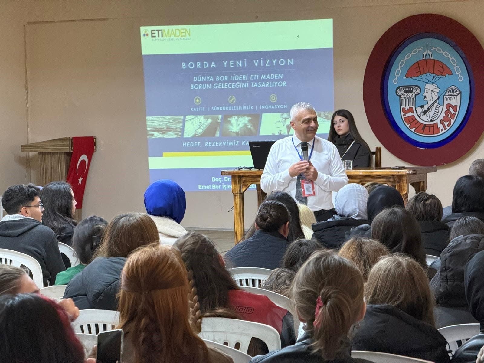 Emet’in yer altı zenginliği, öğrencilerin bilim gündeminde